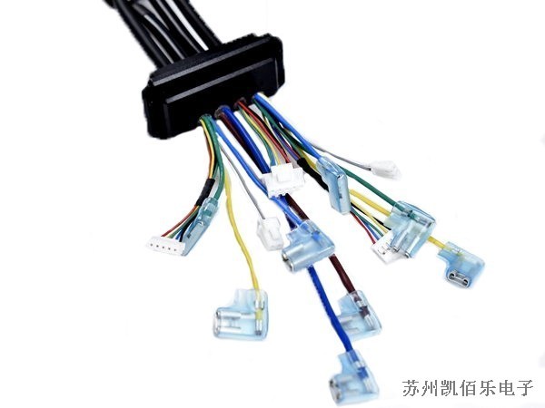 電動(dòng)輪椅防水線束細(xì)節(jié)