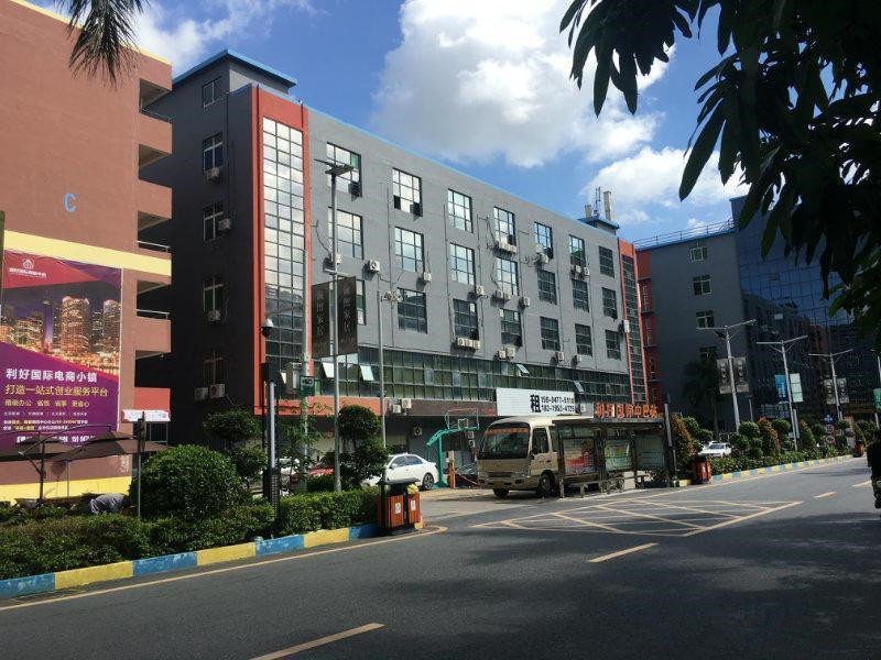 龙岗地铁口旁电商办公厂房仓库200到2000有装修厂房出租